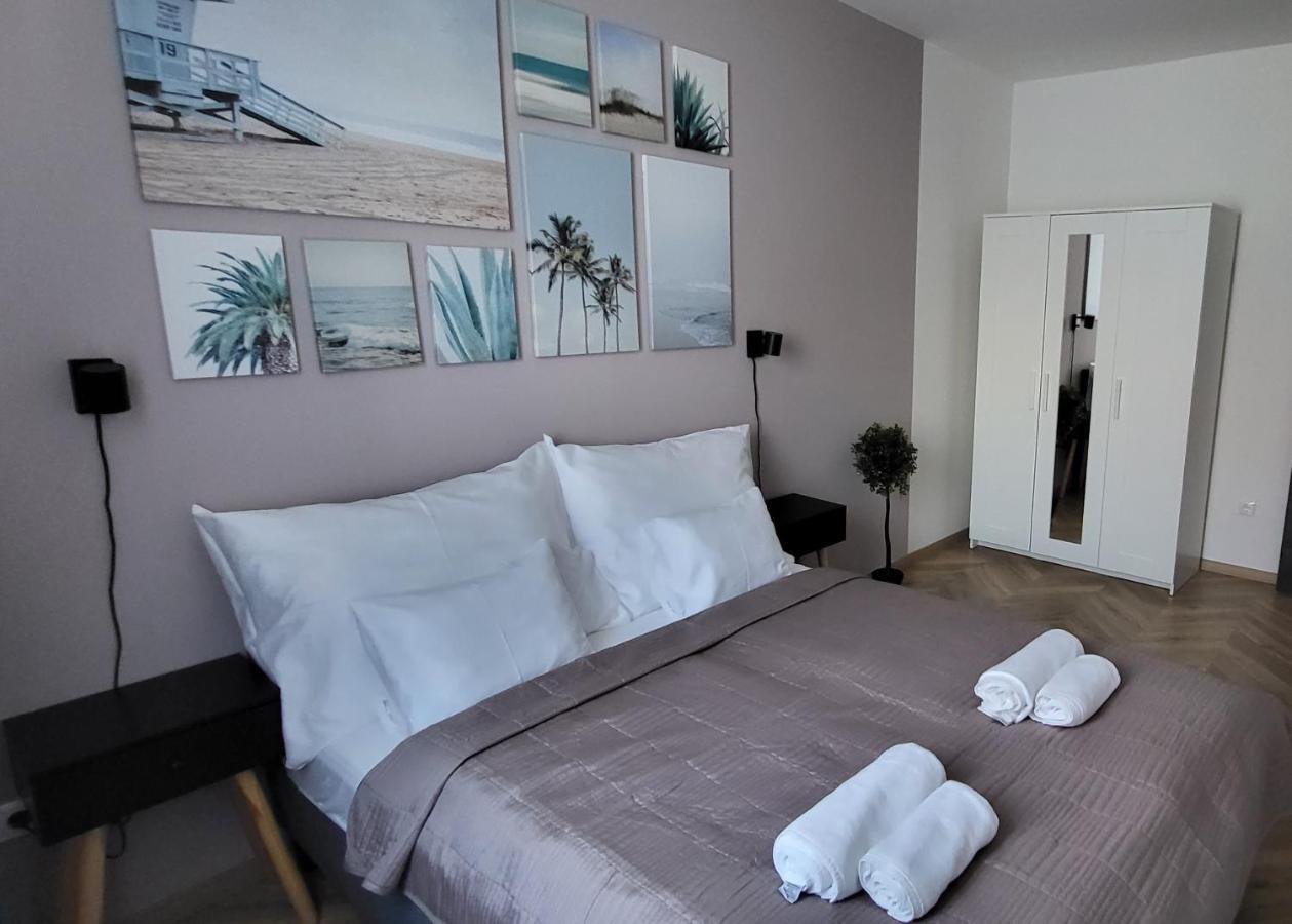 Dotis Apartman Tata Exterior photo